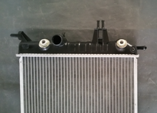 Load image into Gallery viewer, Brand New Radiator for Holden Astra/Zafira TS 1.8L /2.0L Auto Manual 10/98-11/04