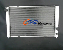 Load image into Gallery viewer, 3 core aluminum radiator for LAND ROVER DISCOVERY II 2 V8 4.0 4.6 1999-2004
