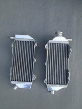 Load image into Gallery viewer, L&amp;R ALUMINUM RADIATOR YAMAHA YZ450F YZF450 YZ 450F 2014 2015 14 15 and blue hose
