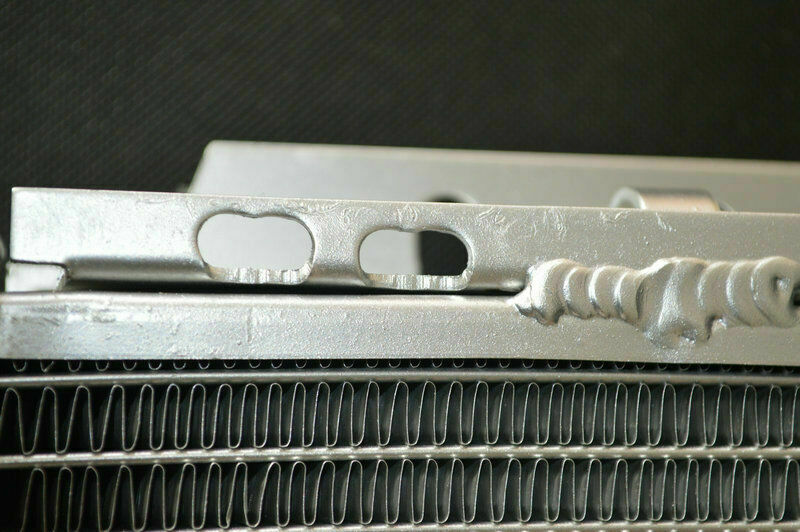 3CORE ALUMINUM RACING RADIATOR 69-70 FORD MUSTANG/-77 MAVERICK 4.1L/5.0L l6/V8