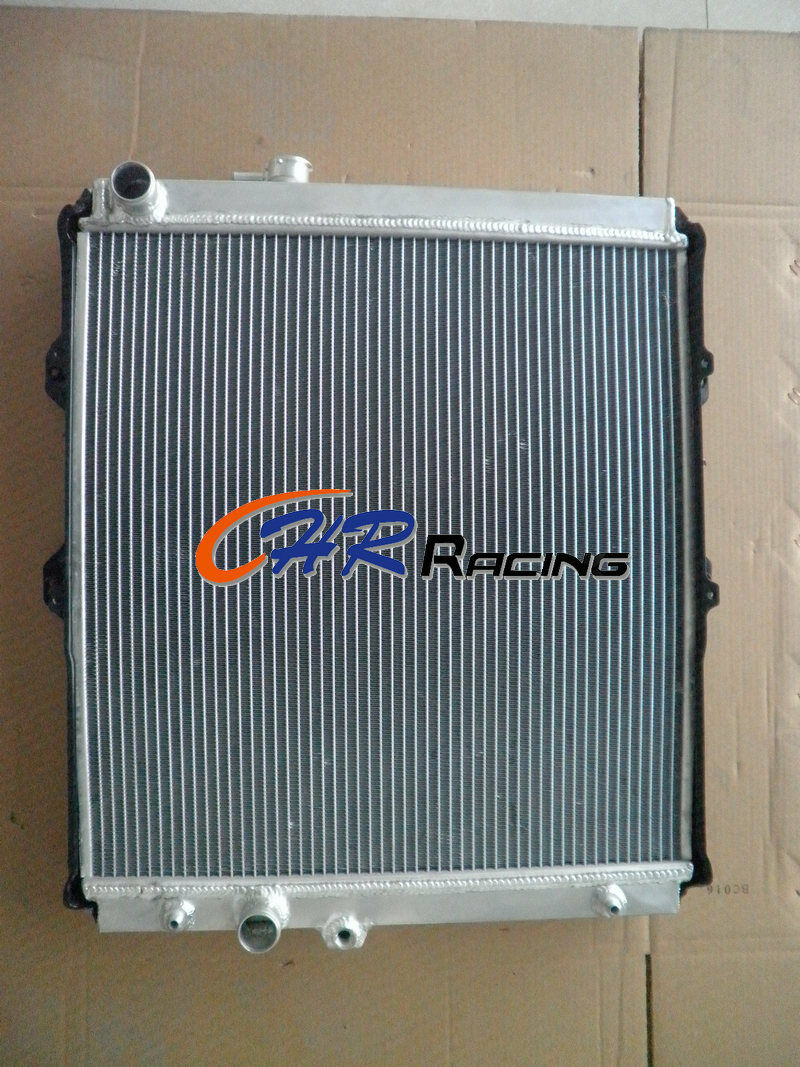 3 core aluminum radiator for Hilux KZN165R 3.0L Diesel 4X2 4X4 SR 97-05